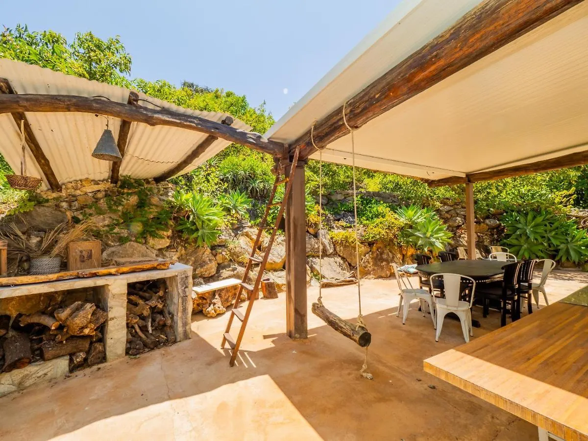 Cubo'S Secret Nature House Monda Holiday home