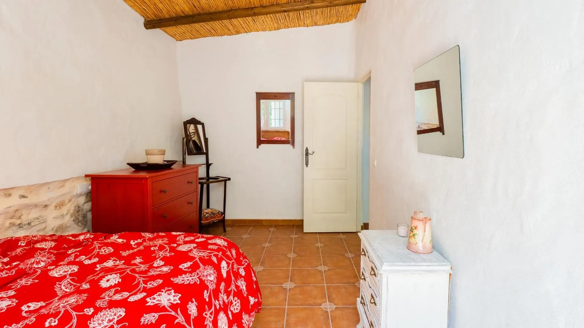 Cubo'S Secret Nature House Monda Spain